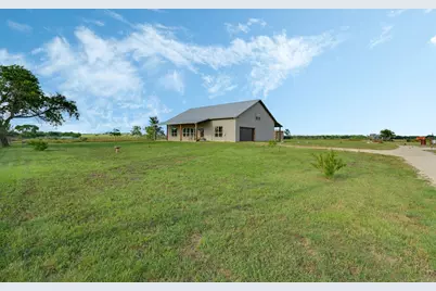 5050 Helton Road, Justin, TX 76247 - Photo 25