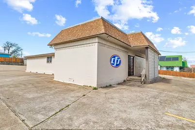 601 10th Street, Grand Prairie, TX 75050 - Photo 31