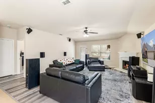 2104 Eppright Dr, Little Elm, TX 75068 - Photo 5