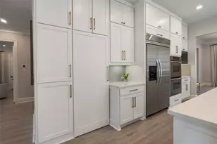 5123 Elsby Ave, Dallas, TX 75209 - Photo 11