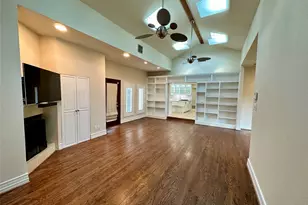 3848 Shorecrest Dr, Dallas, TX 75209 - Photo 15