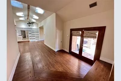 3848 Shorecrest Drive, Dallas, TX 75209 - Photo 17