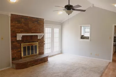 3119 Bonham Street, Greenville, TX 75402 - Photo 5