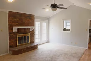 3119 Bonham St, Greenville, TX 75402 - Photo 5