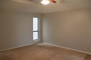 3119 Bonham St, Greenville, TX 75402 - Photo 11