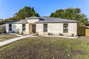 826 Bordner Dr, Lancaster, TX 75146 - Photo 3