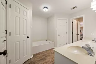 139 Runaway Bay Dr, Runaway Bay, TX 76426 - Photo 13