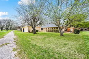 139 Runaway Bay Dr, Runaway Bay, TX 76426 - Photo 25