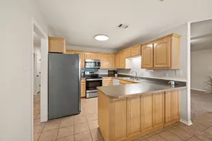 139 Runaway Bay Dr, Runaway Bay, TX 76426 - Photo 7