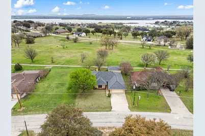 139 Runaway Bay Drive, Runaway Bay, TX 76426 - Photo 31