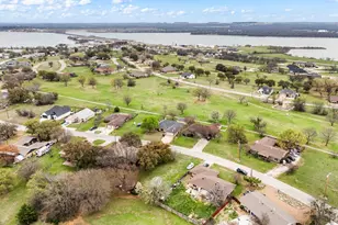 139 Runaway Bay Dr, Runaway Bay, TX 76426 - Photo 35