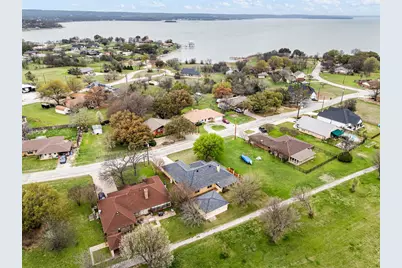 139 Runaway Bay Drive, Runaway Bay, TX 76426 - Photo 33