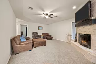 139 Runaway Bay Dr, Runaway Bay, TX 76426 - Photo 5
