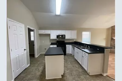 1304 Meadowbrook Lane, Crowley, TX 76036 - Photo 5