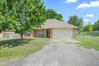 400 Bent Creek Dr, Grand Saline, TX 75140 - Photo 3