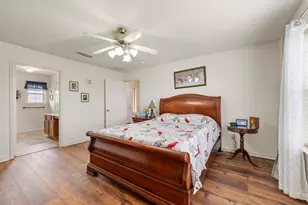 240 Half Moon Way, Runaway Bay, TX 76426 - Photo 15