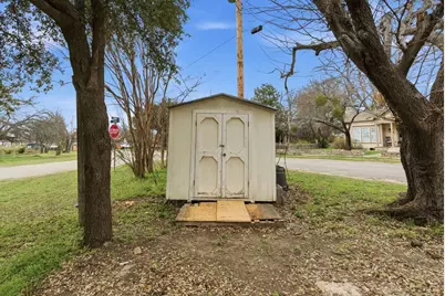400 N Pecan Street, Hico, TX 76457 - Photo 23