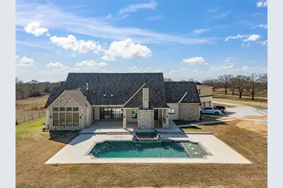 623 Lake Valley Road, Sunset, TX 76270 - Photo 3