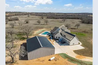 623 Lake Valley Road, Sunset, TX 76270 - Photo 1