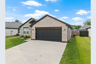 103 St. James, Mt Pleasant, TX 75455 - Photo 3