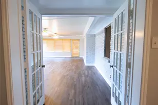 7137 Hunnicut Rd, Dallas, TX 75227 - Photo 11