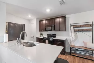 452 Falling Star Drive, Fort Worth, TX 76052 - Photo 7