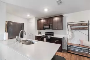 452 Falling Star Dr, Fort Worth, TX 76052 - Photo 7