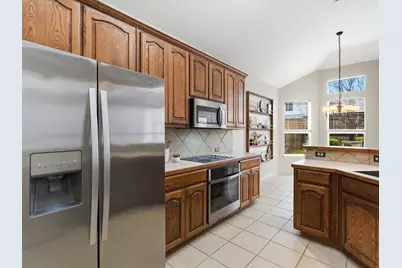 1600 Meadows Avenue, Lantana, TX 76226 - Photo 5