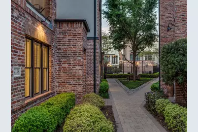 2114 Aylesport Drive, Dallas, TX 75201 - Photo 3
