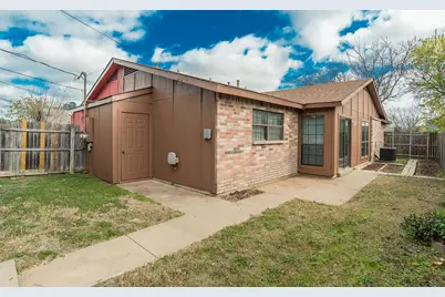 1437 Brook Meadow Circle, Lancaster, TX 75134 - Photo 19