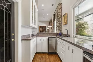 14900 Winnwood Rd, Addison, TX 75254 - Photo 17