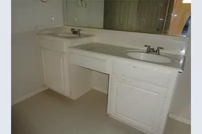 2027 Wimbledon Drive, Allen, TX 75013 - Photo 9