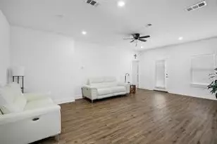 7808 Brownsville Ave, Dallas, TX 75216 - Photo 11