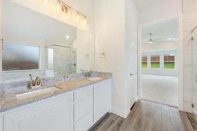 200 Rosewood Drive, Glenn Heights, TX 75154 - Photo 29