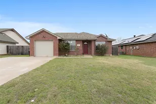 608 Mesquite Dr, Rio Vista, TX 76093 - Photo 1