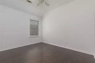 2300 Castle Creek Dr, Little Elm, TX 75068 - Photo 19