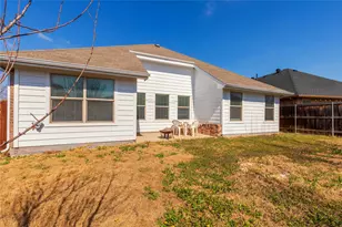 2300 Castle Creek Dr, Little Elm, TX 75068 - Photo 23