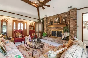 621 San Juan Ct, Irving, TX 75062 - Photo 5