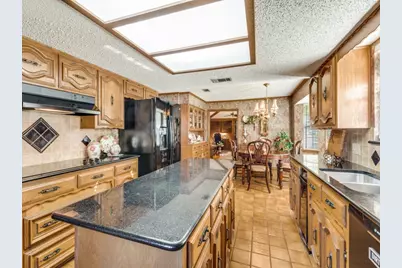 621 San Juan Court, Irving, TX 75062 - Photo 17