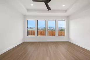 598 E Woodell Dr, Glenn Heights, TX 75154 - Photo 11