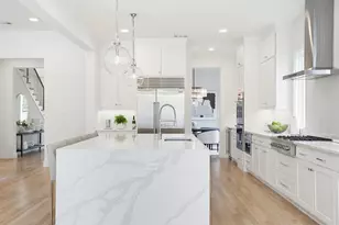 9562 Lakemont Dr, Dallas, TX 75220 - Photo 11