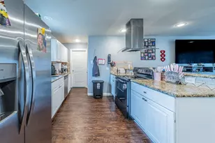 504 Lynda Ln, Arlington, TX 76010 - Photo 5