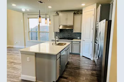 3615 Hathaway Court, Irving, TX 75062 - Photo 3