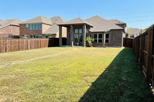 3615 Hathaway Ct, Irving, TX 75062 - Photo 21