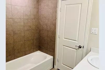 3615 Hathaway Court, Irving, TX 75062 - Photo 17