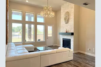 3615 Hathaway Court, Irving, TX 75062 - Photo 7