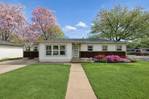 1401 N Highland Ave, Sherman, TX 75092 - Photo 1