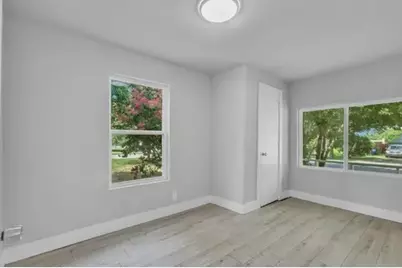 110 N Hillside Street, Red Oak, TX 75154 - Photo 17