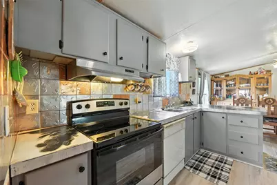 1933 Carter Road, Springtown, TX 76082 - Photo 13