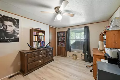 1933 Carter Road, Springtown, TX 76082 - Photo 27